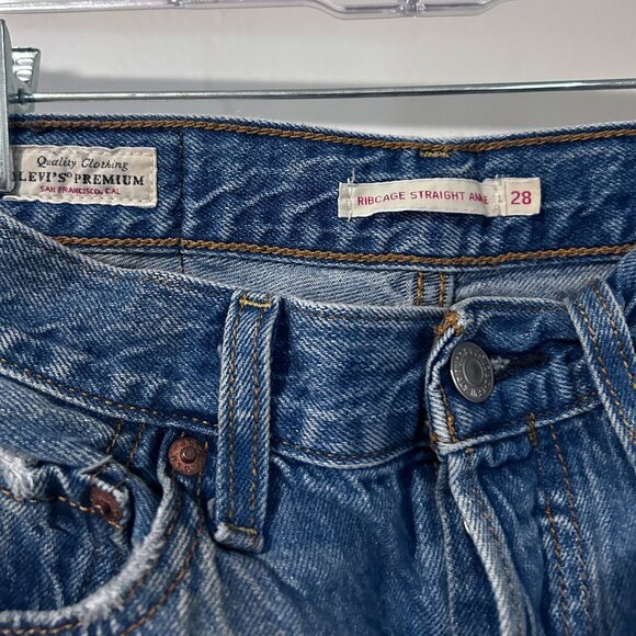 Levi's Ribcage Straight Ankle - Picture 5 of 9